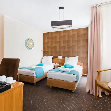 97 Hotel 2*